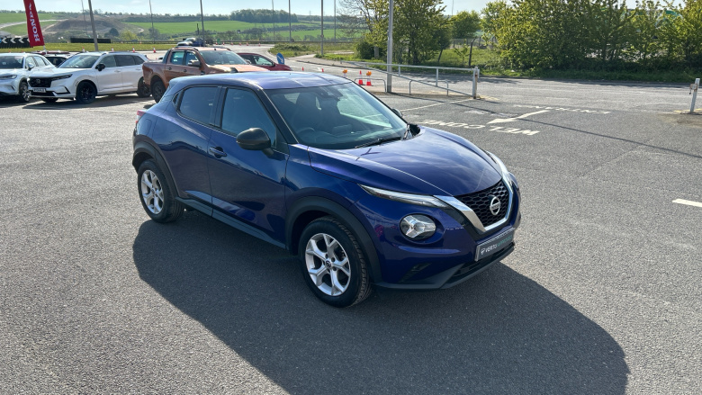 Nissan Juke 1.0 DiG-T N-Connecta 5dr Petrol Hatchback
